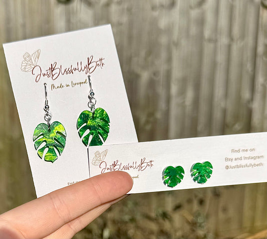 Monstera leaf earring
