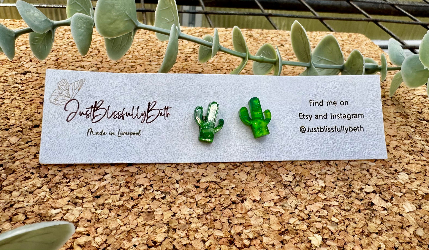 Mini Cactus stud