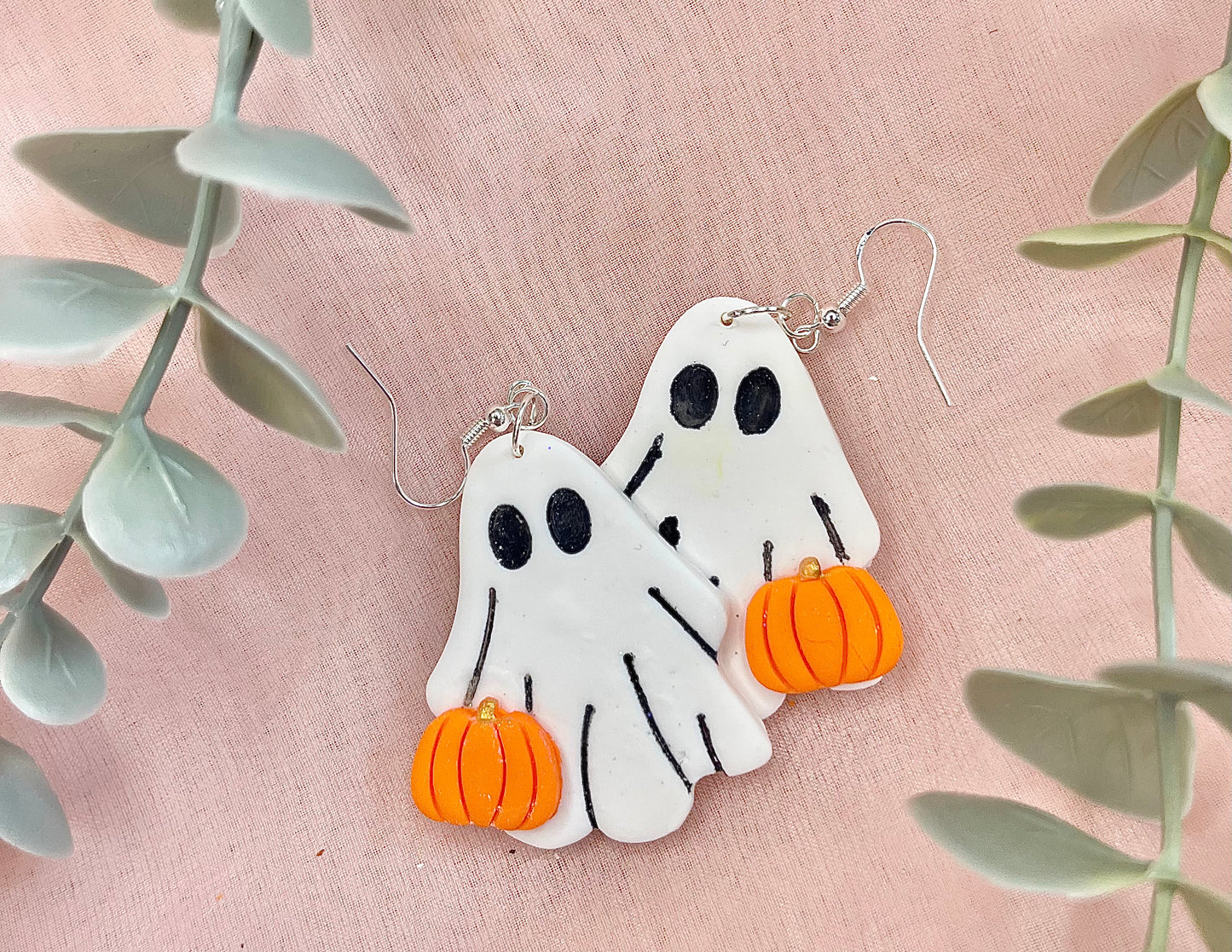 Ghosts- with mini Pumpkin