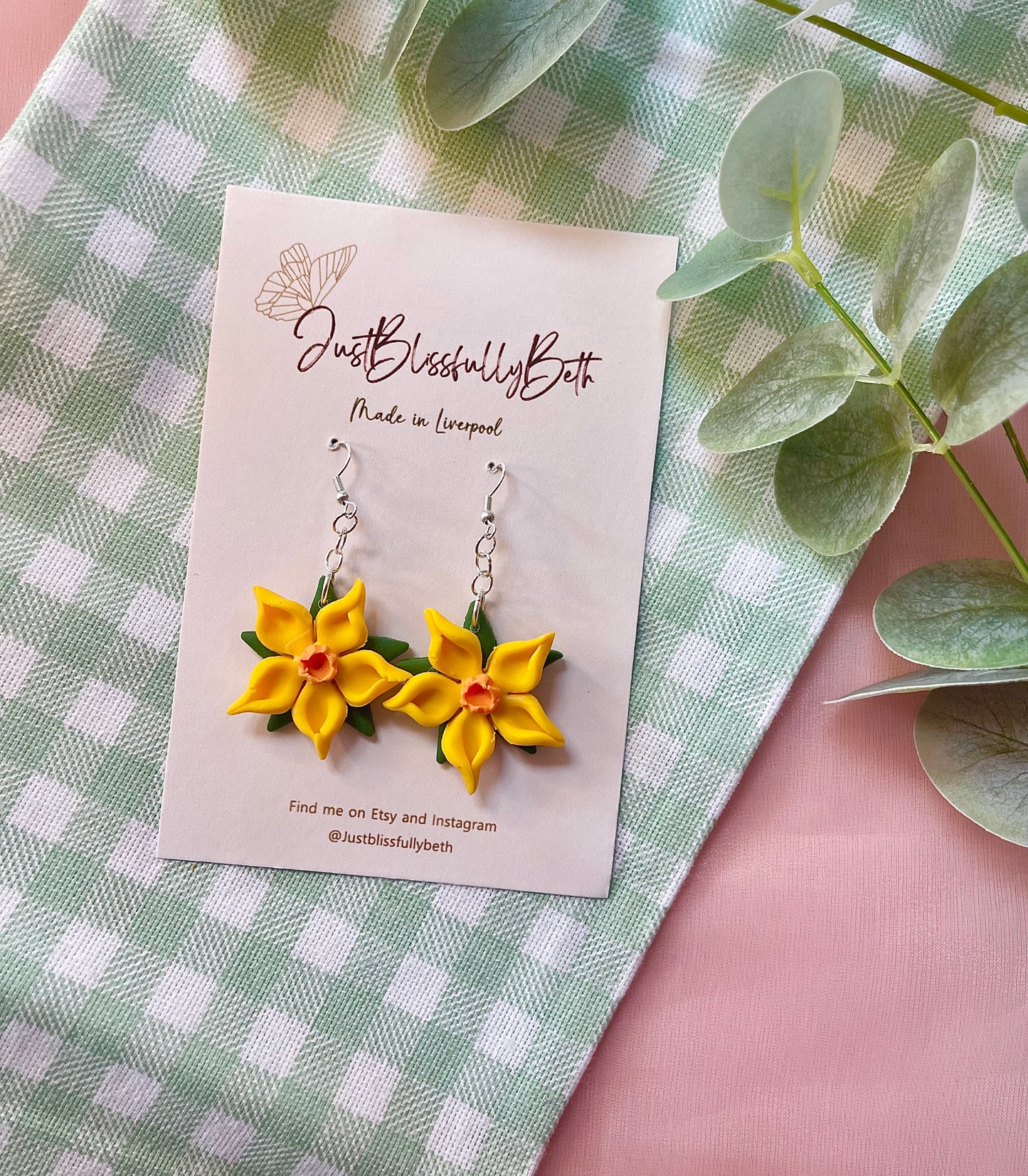 Daffodil Earrings